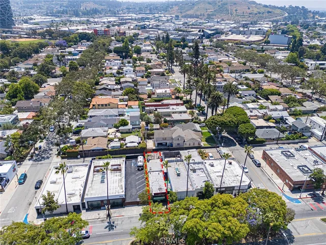 8554 Washington, Culver City, California 90232