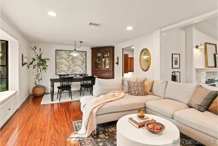 1421 Blue Lilac, Alpine, California 91901