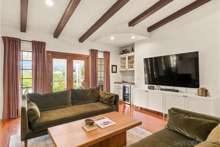 1421 Blue Lilac, Alpine, California 91901
