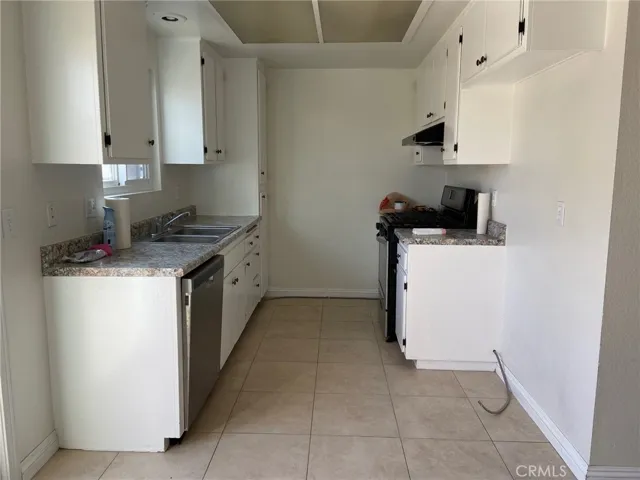 Unit #2 kitchen