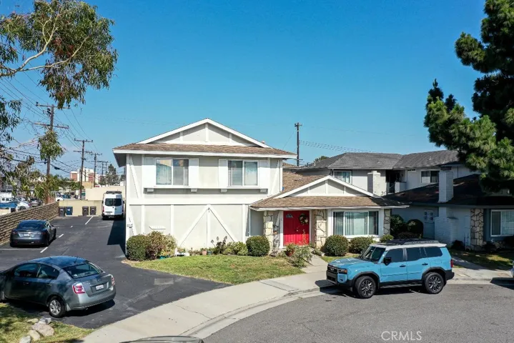 Front View with driveway