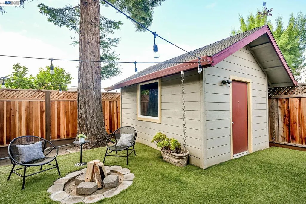 Shed