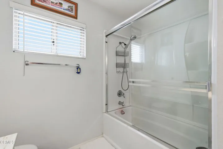 408 BURCHETT ST.#3.SHOWER TUB.5-24-26