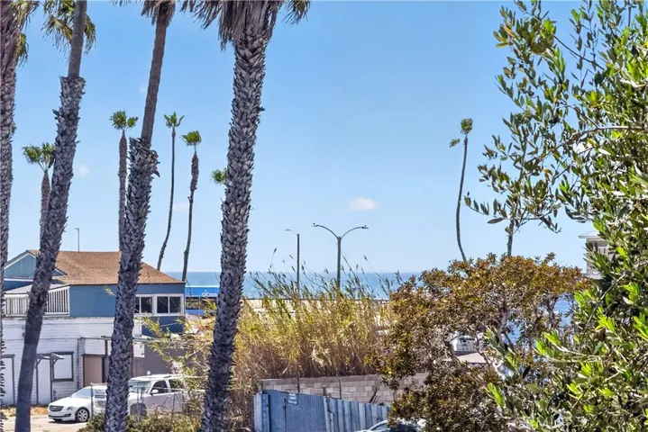 17142 Pacific Coast 201, Huntington Beach, California 92649