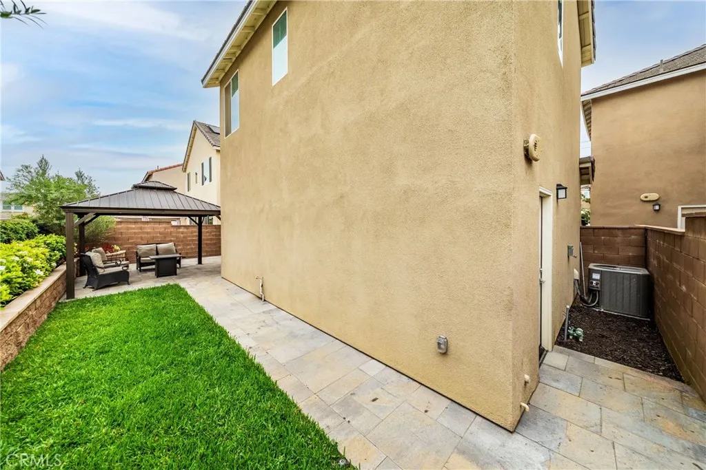 Sideyard