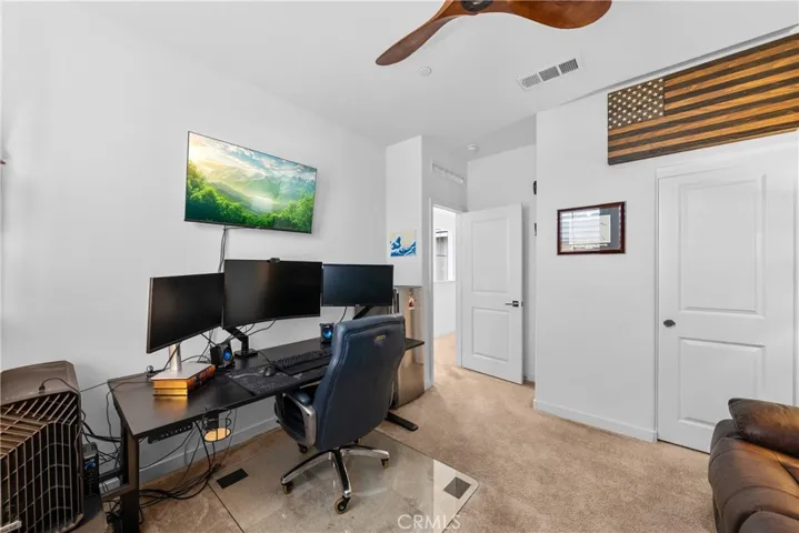 Bedroom 2 (Office)