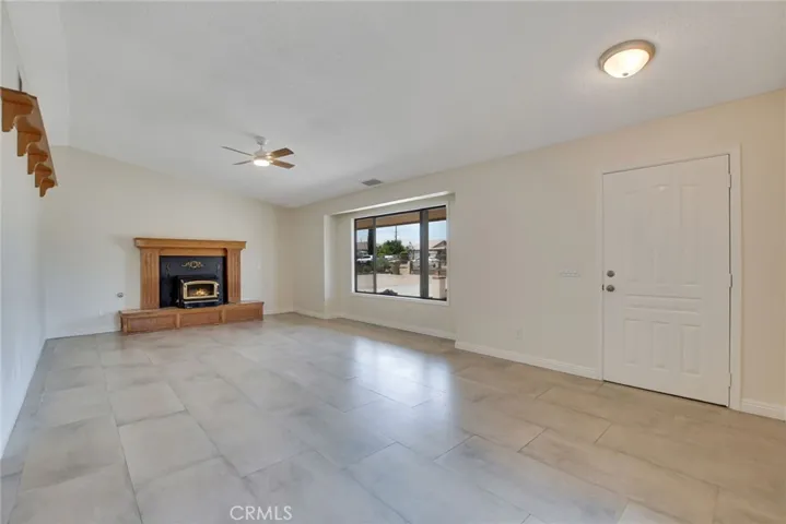 9205 9th, Hesperia, California 92345