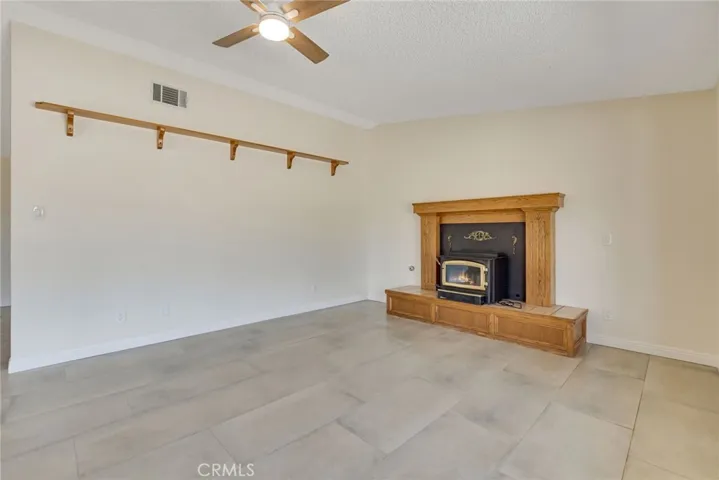 9205 9th, Hesperia, California 92345