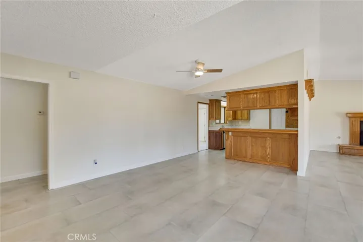 9205 9th, Hesperia, California 92345
