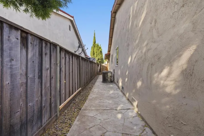 931 Hamilton Avenue, Milpitas, California 95035