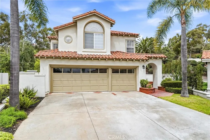 23302 Vista Carillo, Laguna Niguel, California 92677