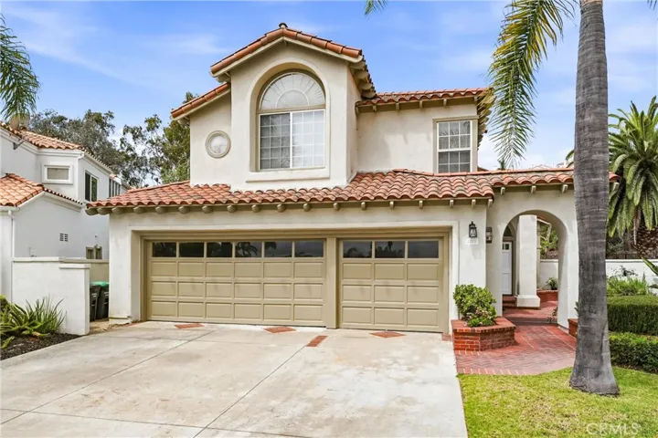 23302 Vista Carillo, Laguna Niguel, California 92677