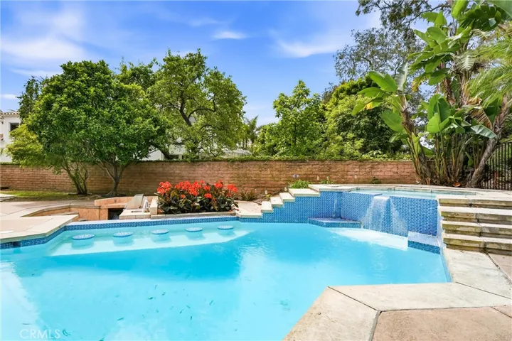 23302 Vista Carillo, Laguna Niguel, California 92677