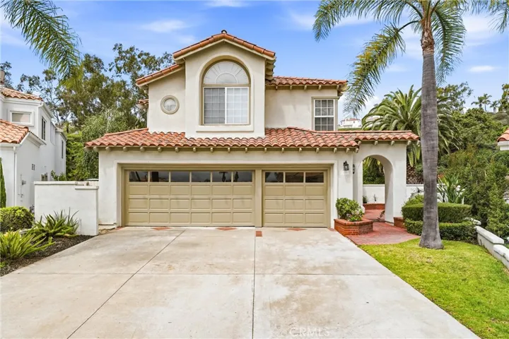 23302 Vista Carillo, Laguna Niguel, California 92677