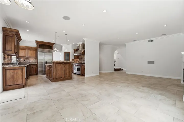 23302 Vista Carillo, Laguna Niguel, California 92677