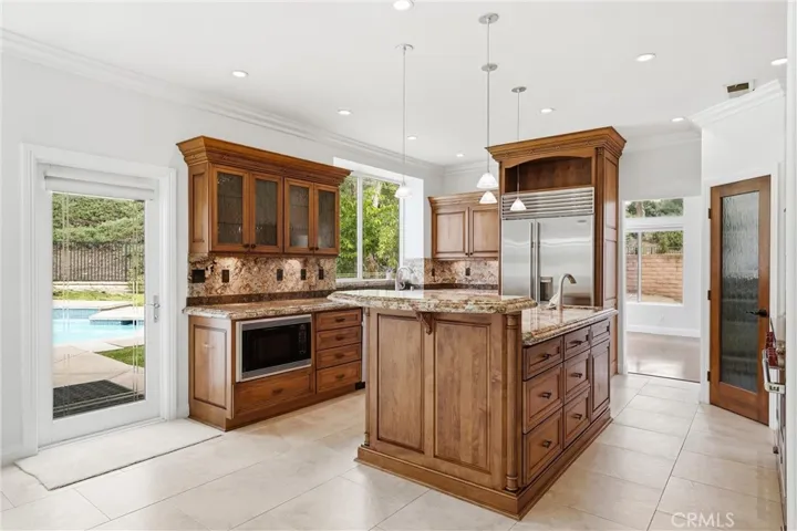 23302 Vista Carillo, Laguna Niguel, California 92677
