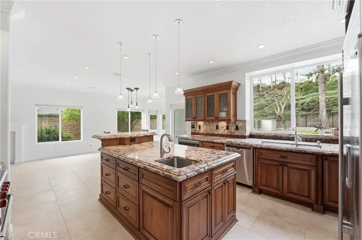 23302 Vista Carillo, Laguna Niguel, California 92677