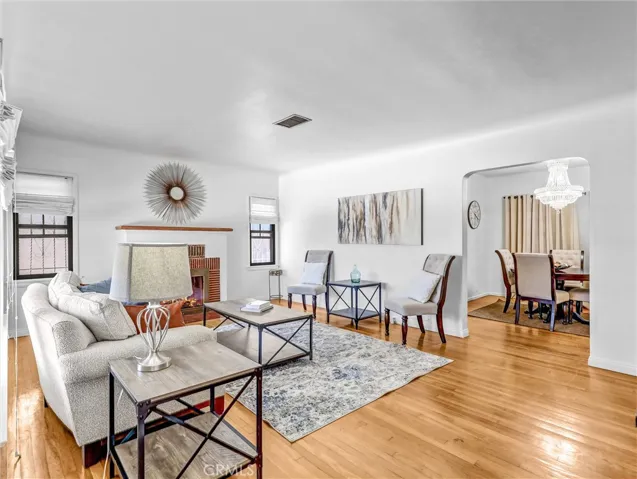 9647 S Harvard, Los Angeles, California 90047