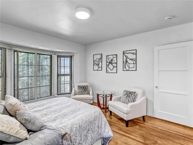 9647 S Harvard, Los Angeles, California 90047