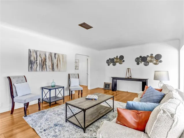 9647 S Harvard, Los Angeles, California 90047