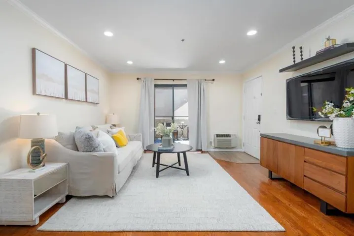 880 E Fremont Avenue 203, Sunnyvale, California 94087