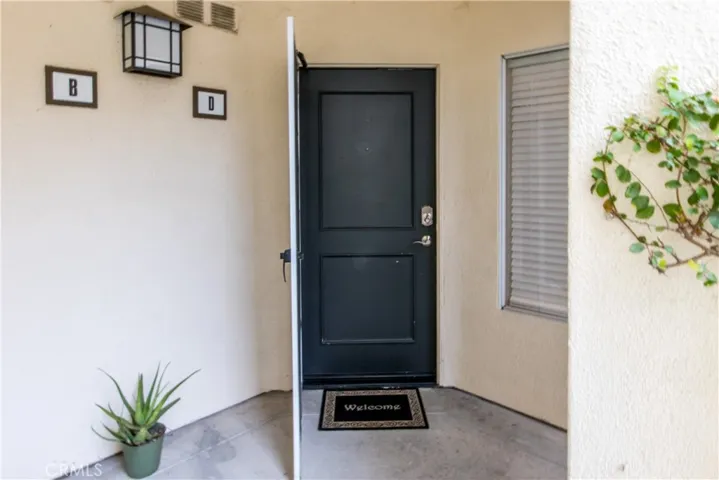 129 N Cross Creek, Orange, California 92869