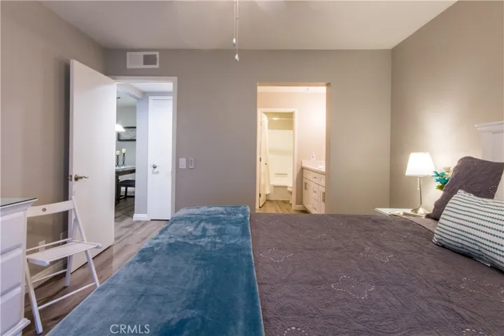 129 N Cross Creek, Orange, California 92869