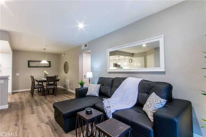 129 N Cross Creek, Orange, California 92869