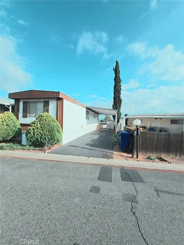 Front of house2