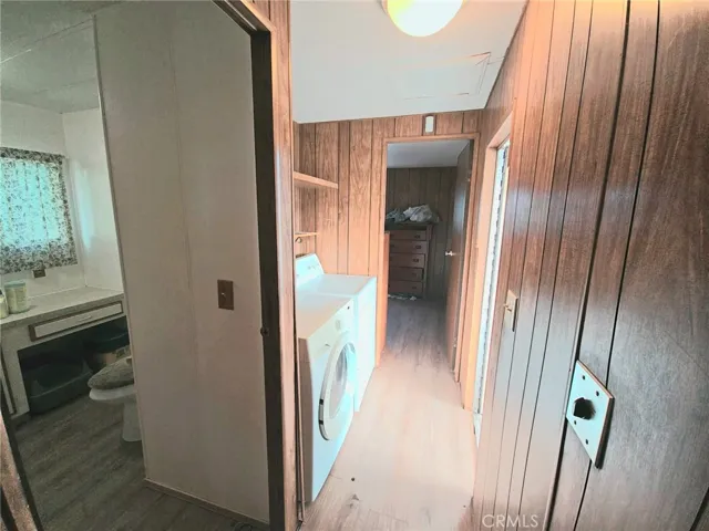 Hallway-access to laundryroom