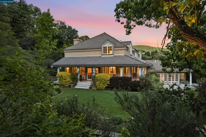 45 N Merrill Circle, Moraga, California 94556