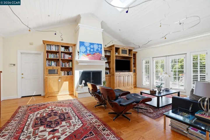 45 N Merrill Circle, Moraga, California 94556