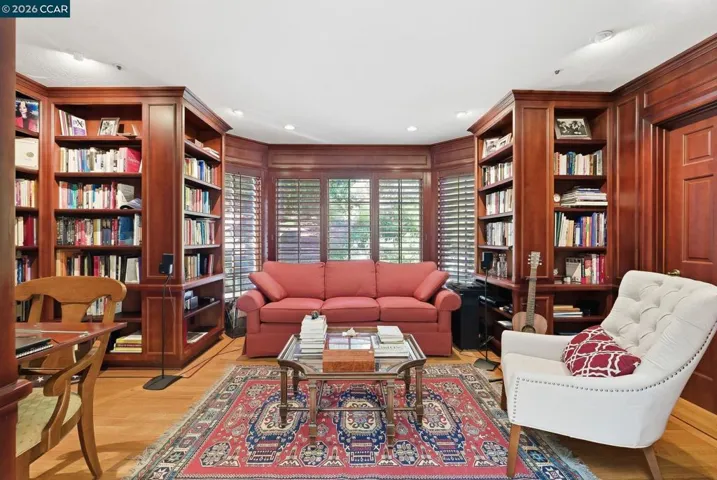 45 N Merrill Circle, Moraga, California 94556