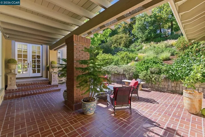 45 N Merrill Circle, Moraga, California 94556