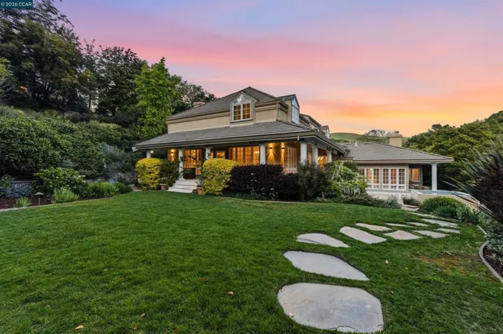 45 N Merrill Circle, Moraga, California 94556