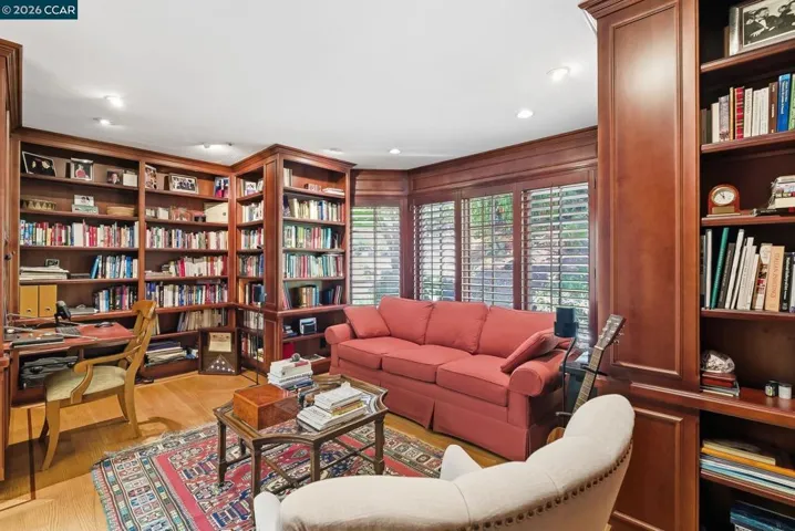 45 N Merrill Circle, Moraga, California 94556