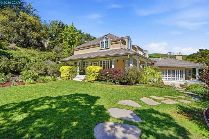 45 N Merrill Circle, Moraga, California 94556