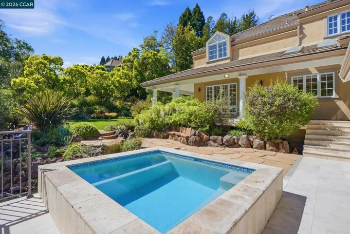 45 N Merrill Circle, Moraga, California 94556