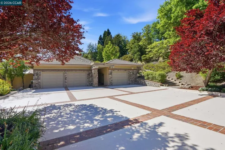 45 N Merrill Circle, Moraga, California 94556