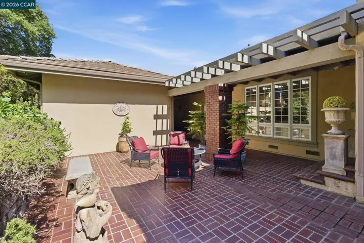 45 N Merrill Circle, Moraga, California 94556
