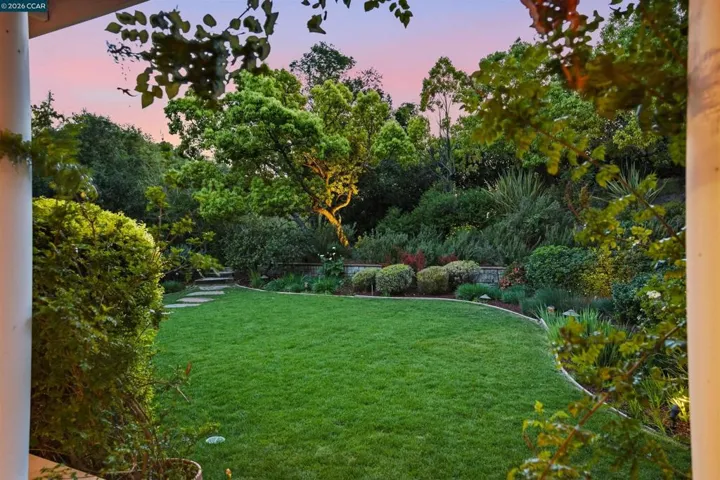 45 N Merrill Circle, Moraga, California 94556