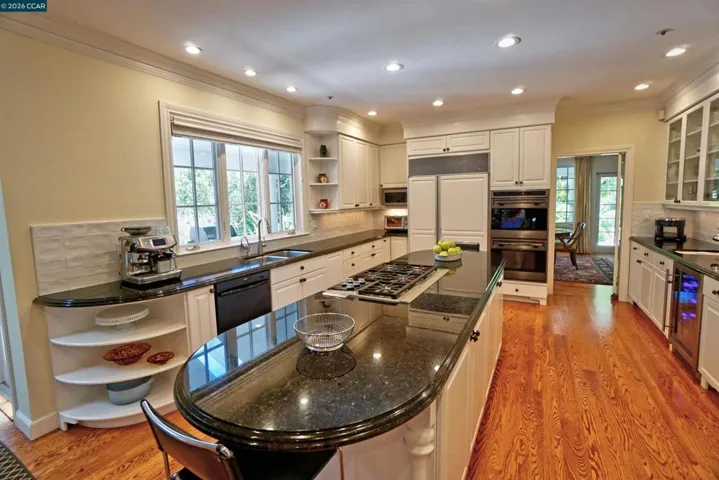 45 N Merrill Circle, Moraga, California 94556