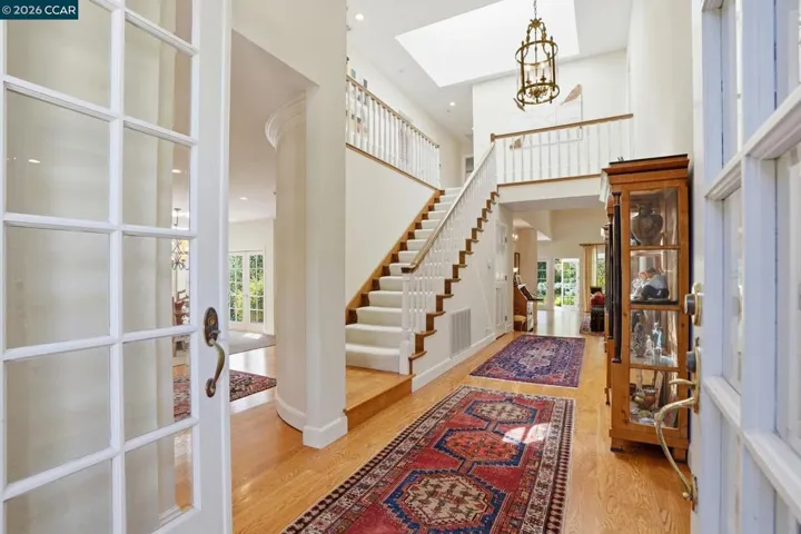 45 N Merrill Circle, Moraga, California 94556
