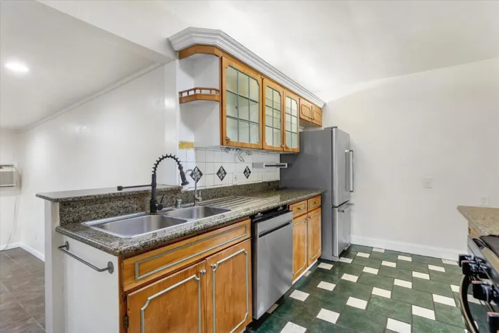 1745 Elmwood Avenue, Stockton, California 95204