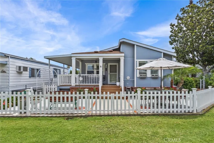 1366 Woodbrook Way On the Greens!