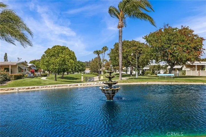 Village Grove Estates Lakes