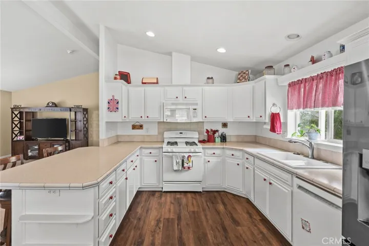 1366 Woodbrook Way, Corona, California 92882