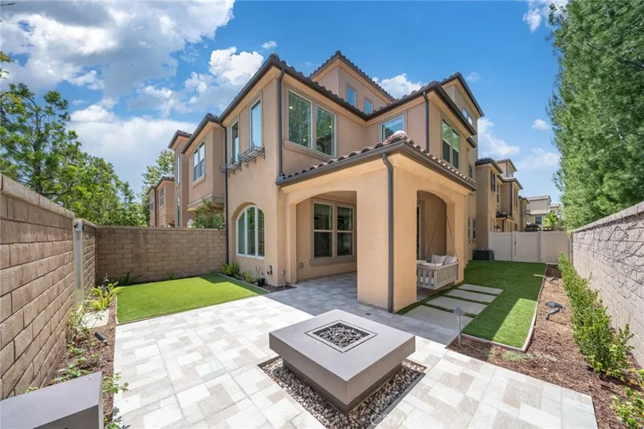 182 Finch, Lake Forest, California 92630
