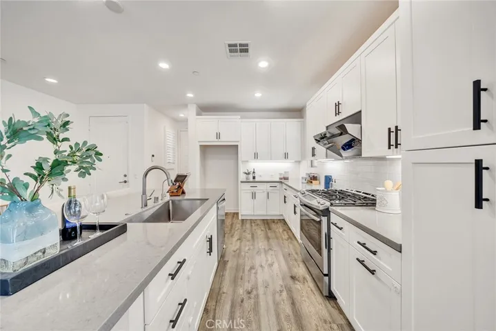 182 Finch, Lake Forest, California 92630