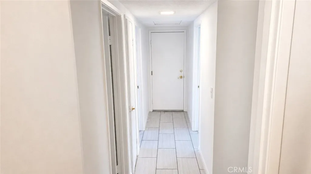 Hallway to bedrooms